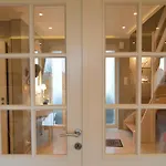 Forestside Retreat, 別荘 *