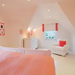 別荘 Forestside Retreat, マルメディ