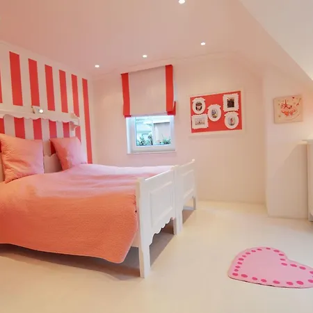 Forestside Retreat, Prázdninový dům *